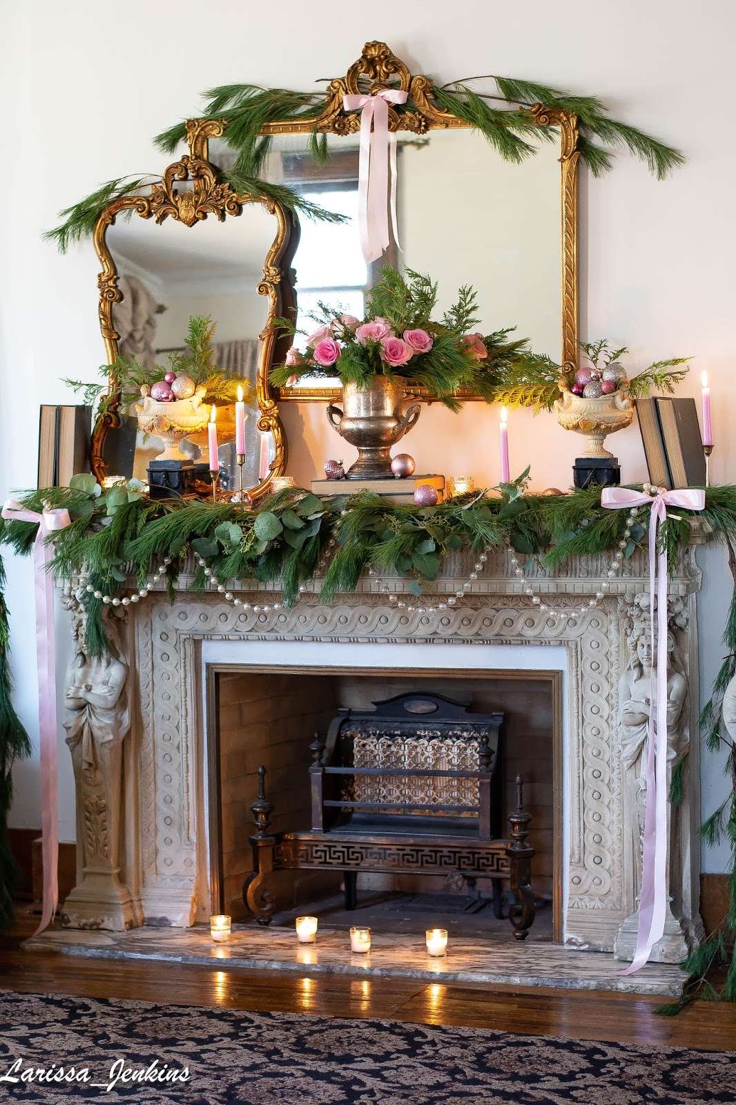 40+ Elegant Christmas Mantel Decor Ideas 15 40+ Elegant Christmas Mantel Decor Ideas bjhbhj Christmas Mantel Decor