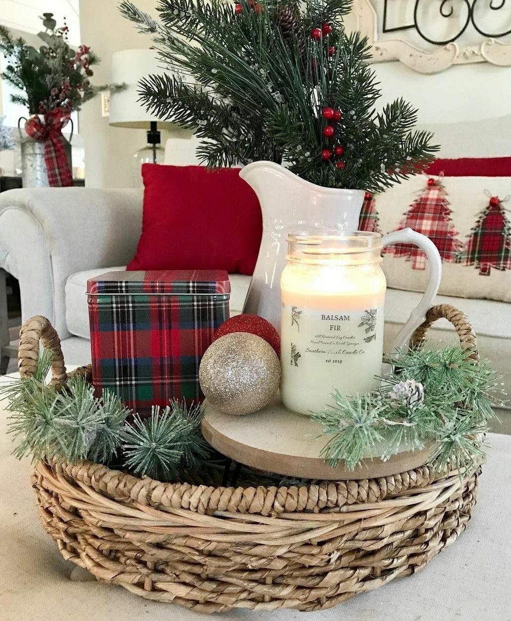 30 Cozy Christmas Coffee Table Decor Ideas You'll Love 85 30 Cozy Christmas Coffee Table Decor Ideas You'll Love christmas cofffee table decor ideasIMG 9229 Christmas Coffee Table Decor Ideas