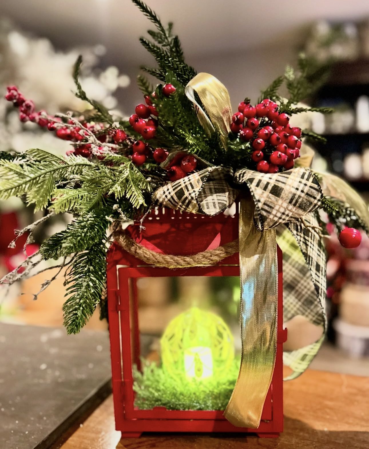 27 Christmas Lantern Ideas for a Warm and Magical Glow 61 27 Christmas Lantern Ideas for a Warm and Magical Glow IMG 0490 Christmas Lantern Ideas