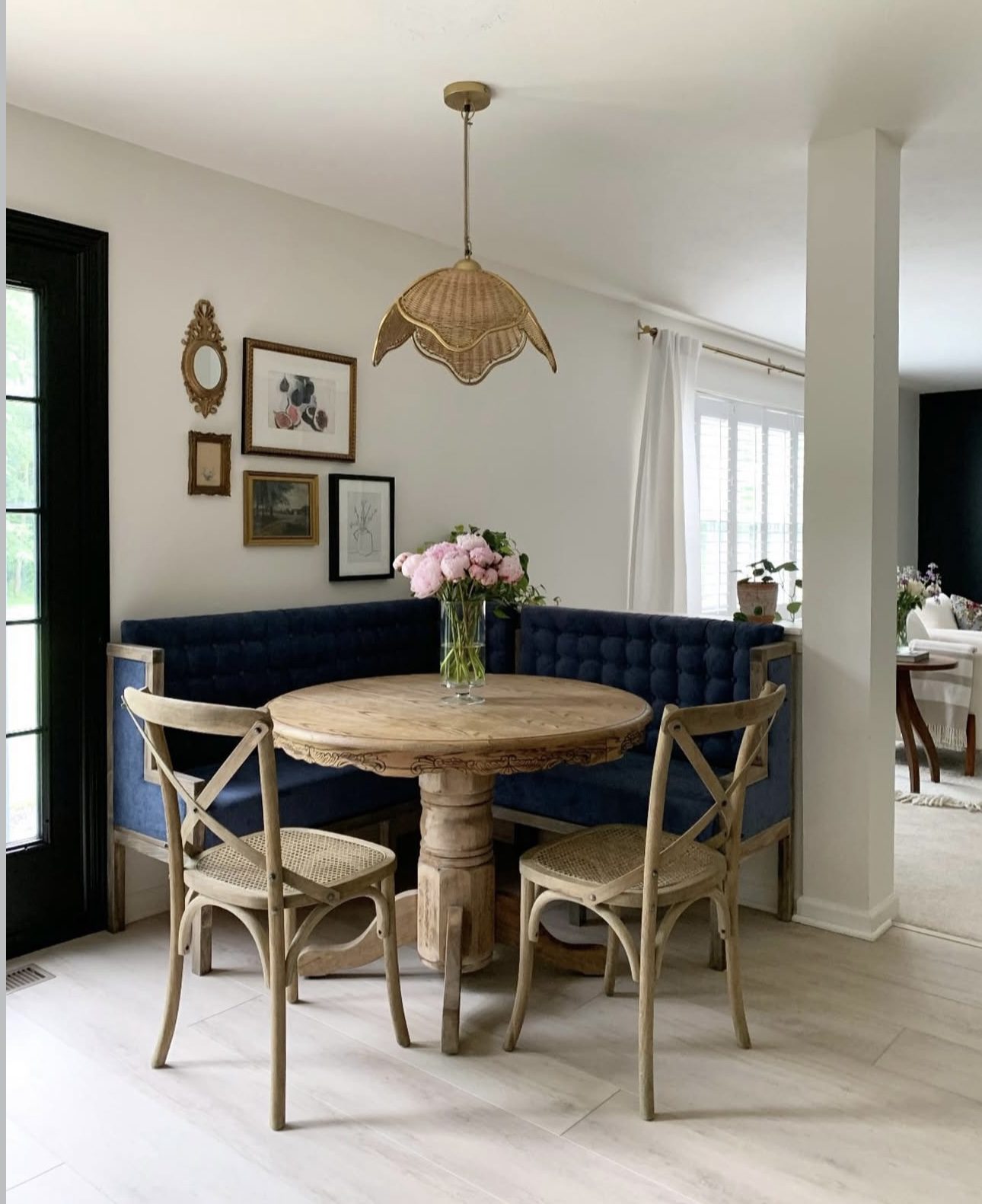 20 Stunning Breakfast Nook Ideas for Every Style 48 20 Stunning Breakfast Nook Ideas for Every Style IMG 0767 Breakfast Nook Ideas