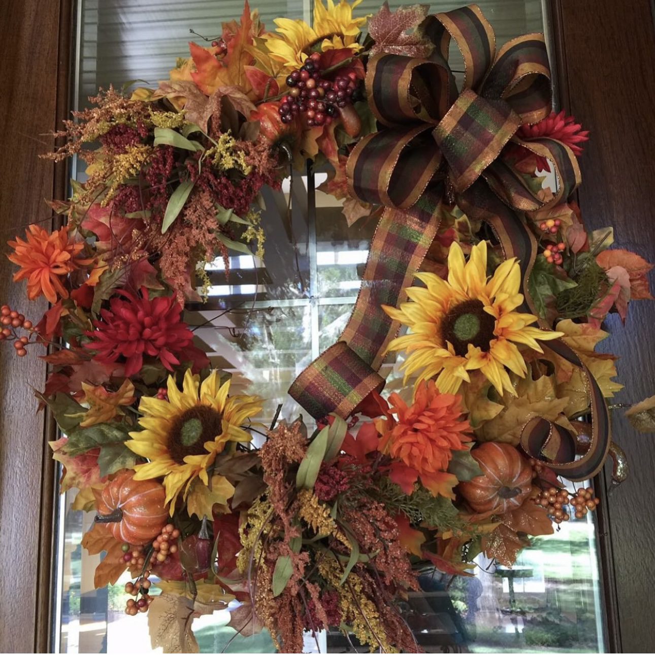 22 Best DIY Fall Wreath Ideas to Warm Up Your Front Door 66 22 Best DIY Fall Wreath Ideas to Warm Up Your Front Door IMG 1292 DIY Fall Wreath Ideas