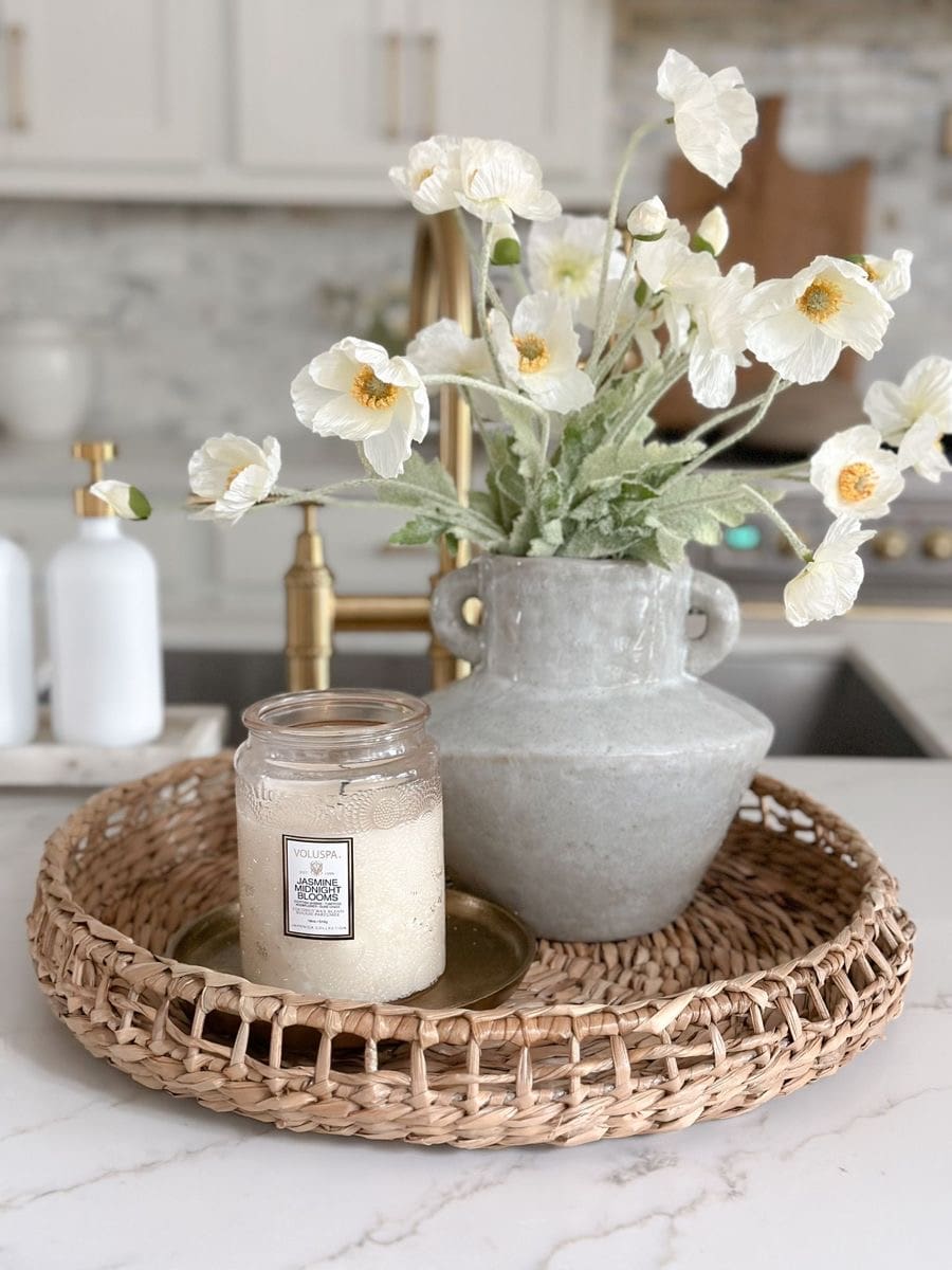 27 Stunning Kitchen Island Centerpiece Ideas 83 27 Stunning Kitchen Island Centerpiece Ideas IMG 2696 Kitchen Island Centerpiece Ideas