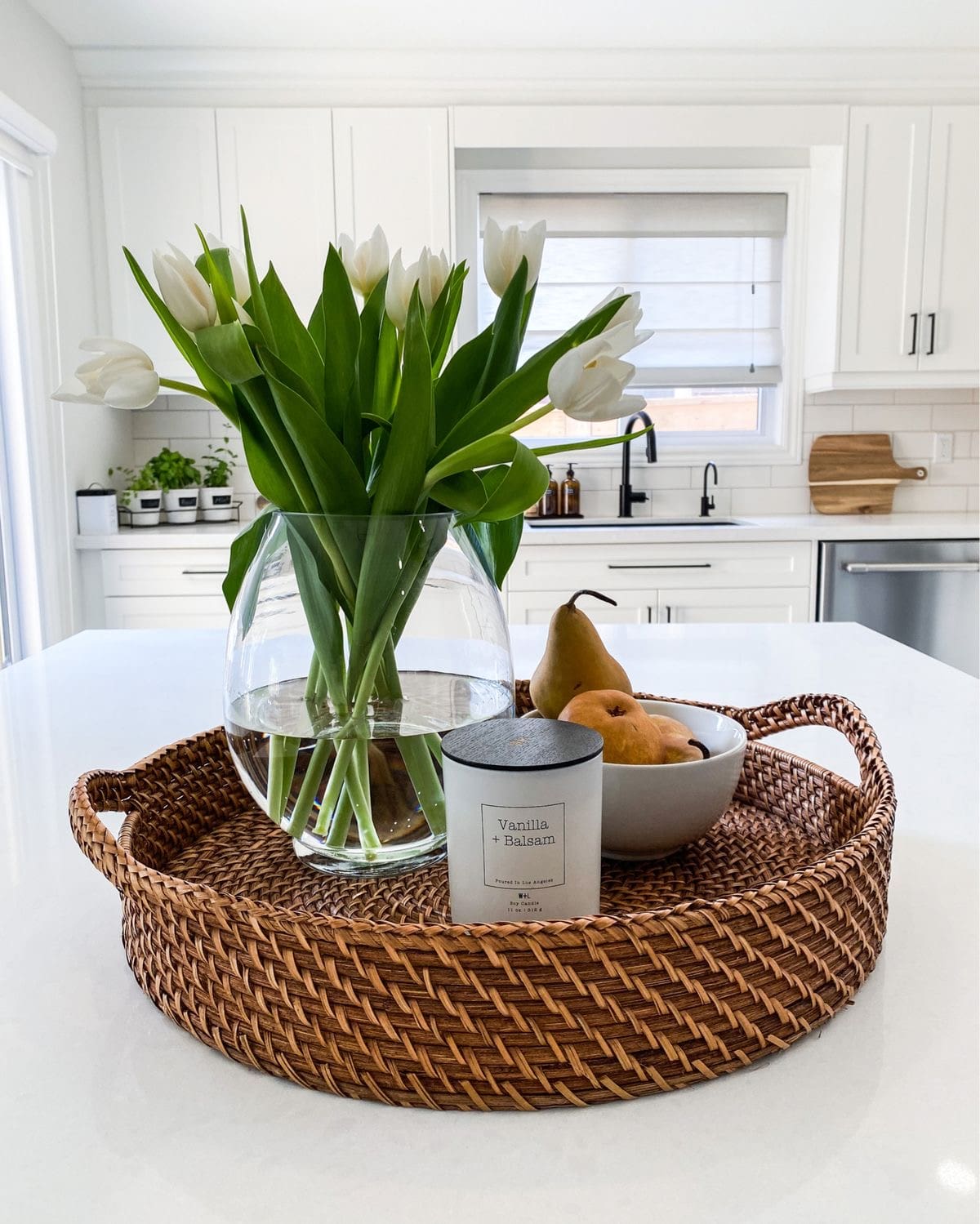 27 Stunning Kitchen Island Centerpiece Ideas 74 27 Stunning Kitchen Island Centerpiece Ideas IMG 2697 Kitchen Island Centerpiece Ideas