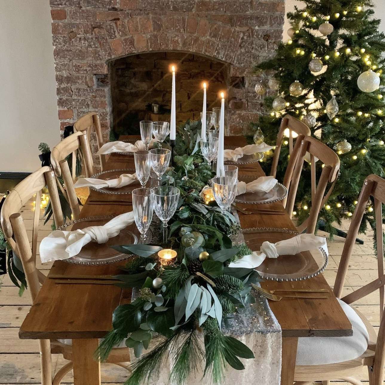 50+ Elegant Christmas Table Decor Ideas to Inspire You 140 50+ Elegant Christmas Table Decor Ideas to Inspire You IMG 3565 Christmas Table Decor