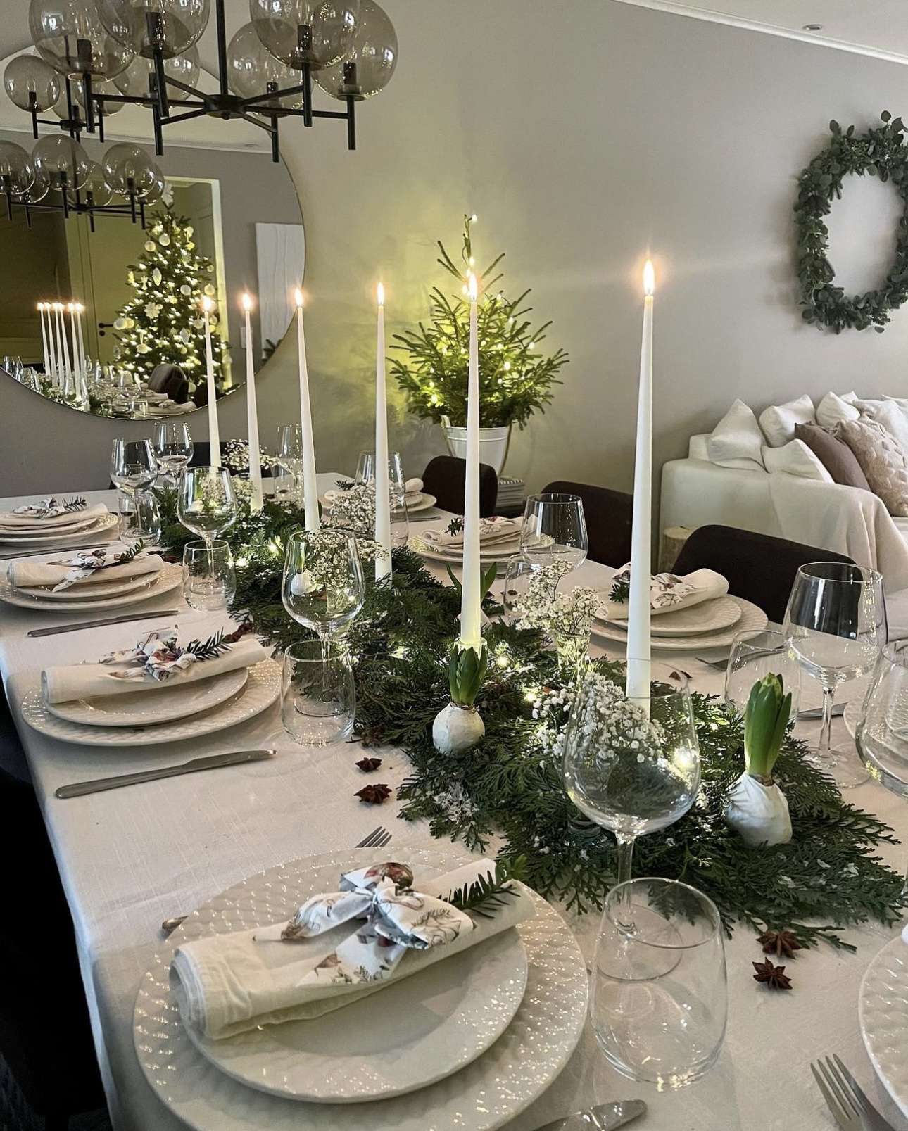 50+ Elegant Christmas Table Decor Ideas to Inspire You 143 50+ Elegant Christmas Table Decor Ideas to Inspire You IMG 3575 Christmas Table Decor