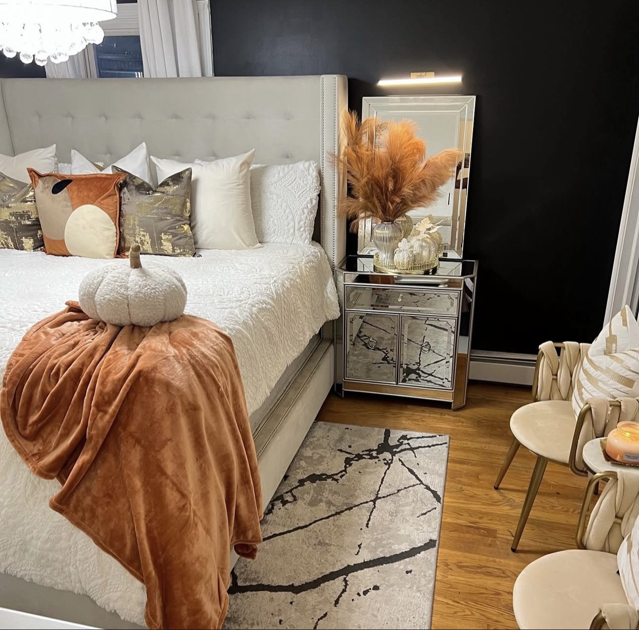 22 Cozy and Inviting Fall Bedroom Ideas You'll Love 53 22 Cozy and Inviting Fall Bedroom Ideas You'll Love IMG 4151 Fall Bedroom Ideas