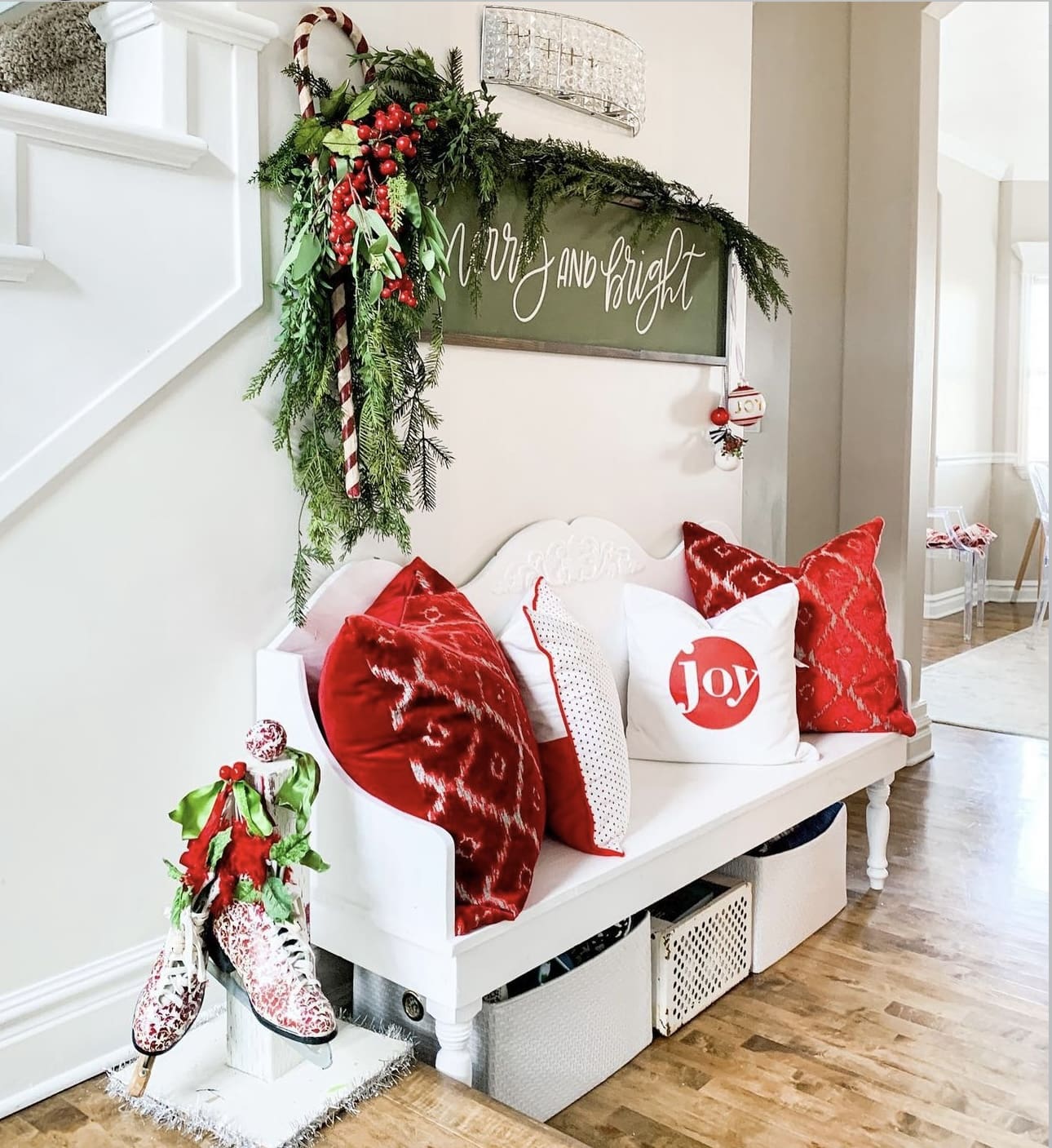 34 Inviting Christmas Entryway Decor Ideas 96 34 Inviting Christmas Entryway Decor Ideas IMG 4808 Christmas Entryway Decor