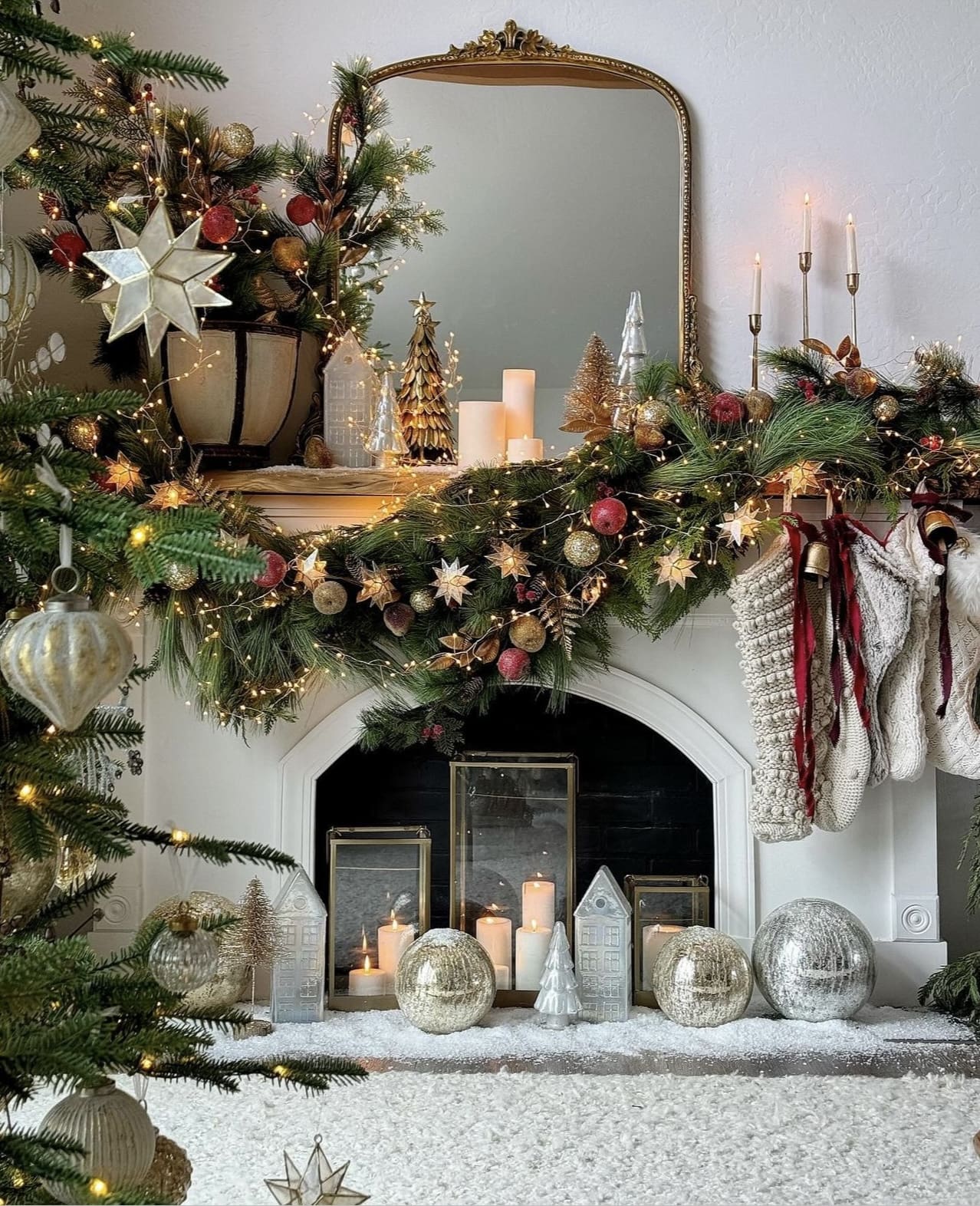 30 Best Christmas Living Room Decor Ideas to Inspire You 89 30 Best Christmas Living Room Decor Ideas to Inspire You IMG 7214 Christmas Living Room Decor Ideas