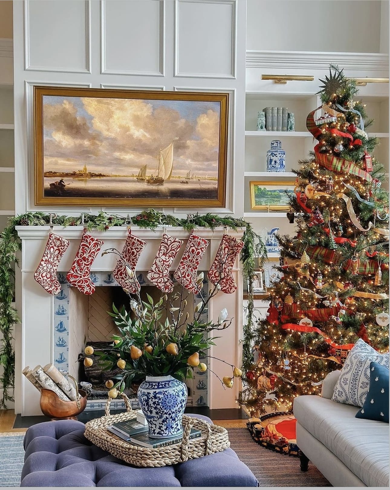 30 Best Christmas Living Room Decor Ideas to Inspire You 87 30 Best Christmas Living Room Decor Ideas to Inspire You IMG 7218 Christmas Living Room Decor Ideas