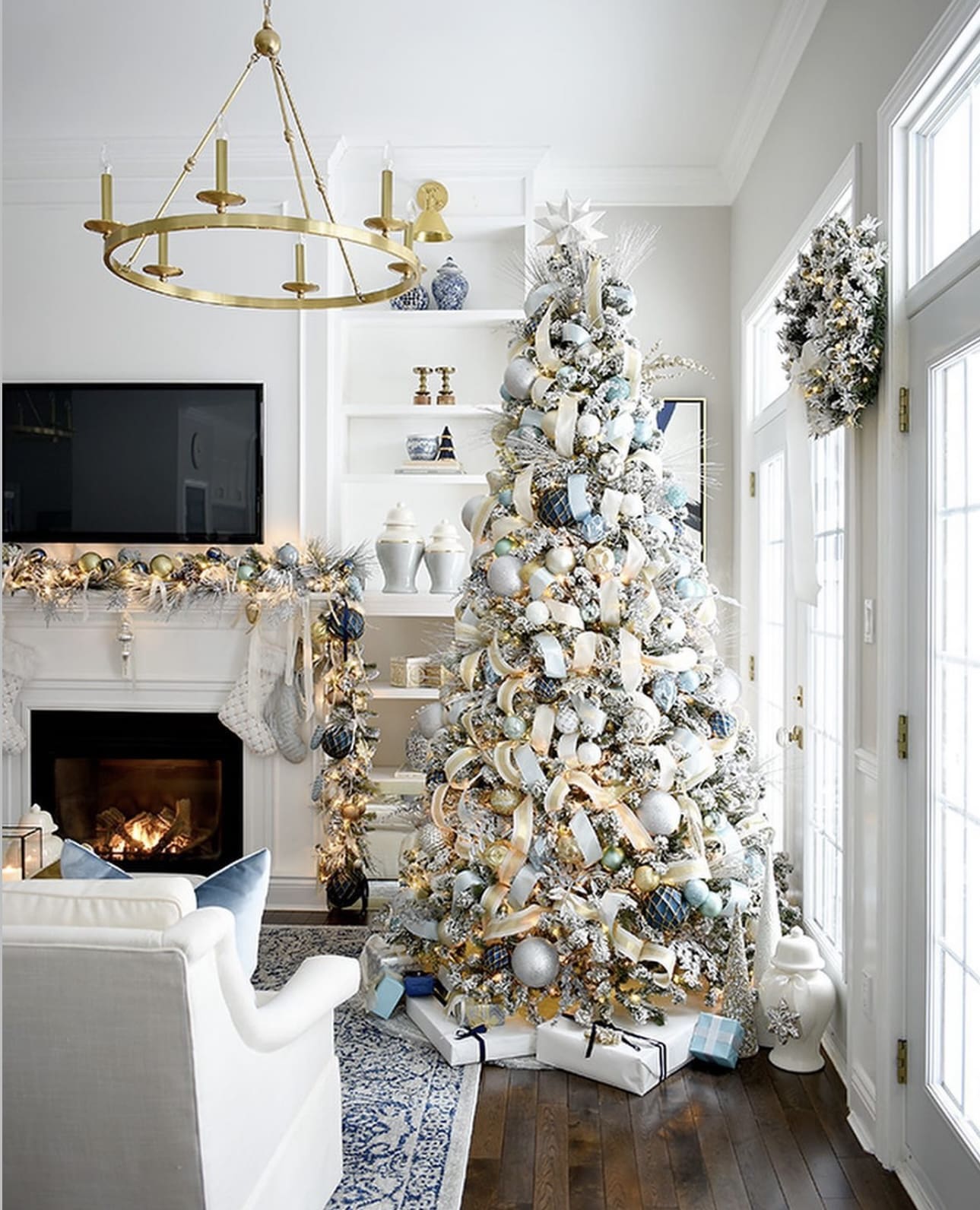 30 Best Christmas Living Room Decor Ideas to Inspire You 92 30 Best Christmas Living Room Decor Ideas to Inspire You IMG 7231 Christmas Living Room Decor Ideas