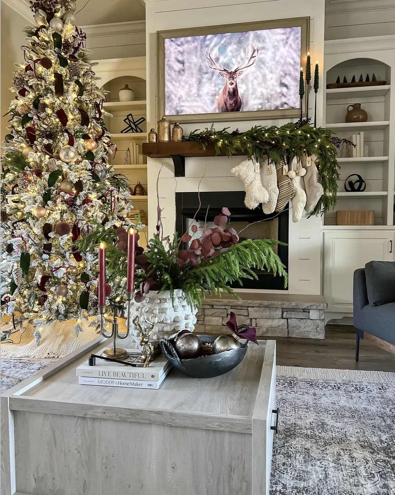 30 Best Christmas Living Room Decor Ideas to Inspire You 82 30 Best Christmas Living Room Decor Ideas to Inspire You IMG 7261 Christmas Living Room Decor Ideas