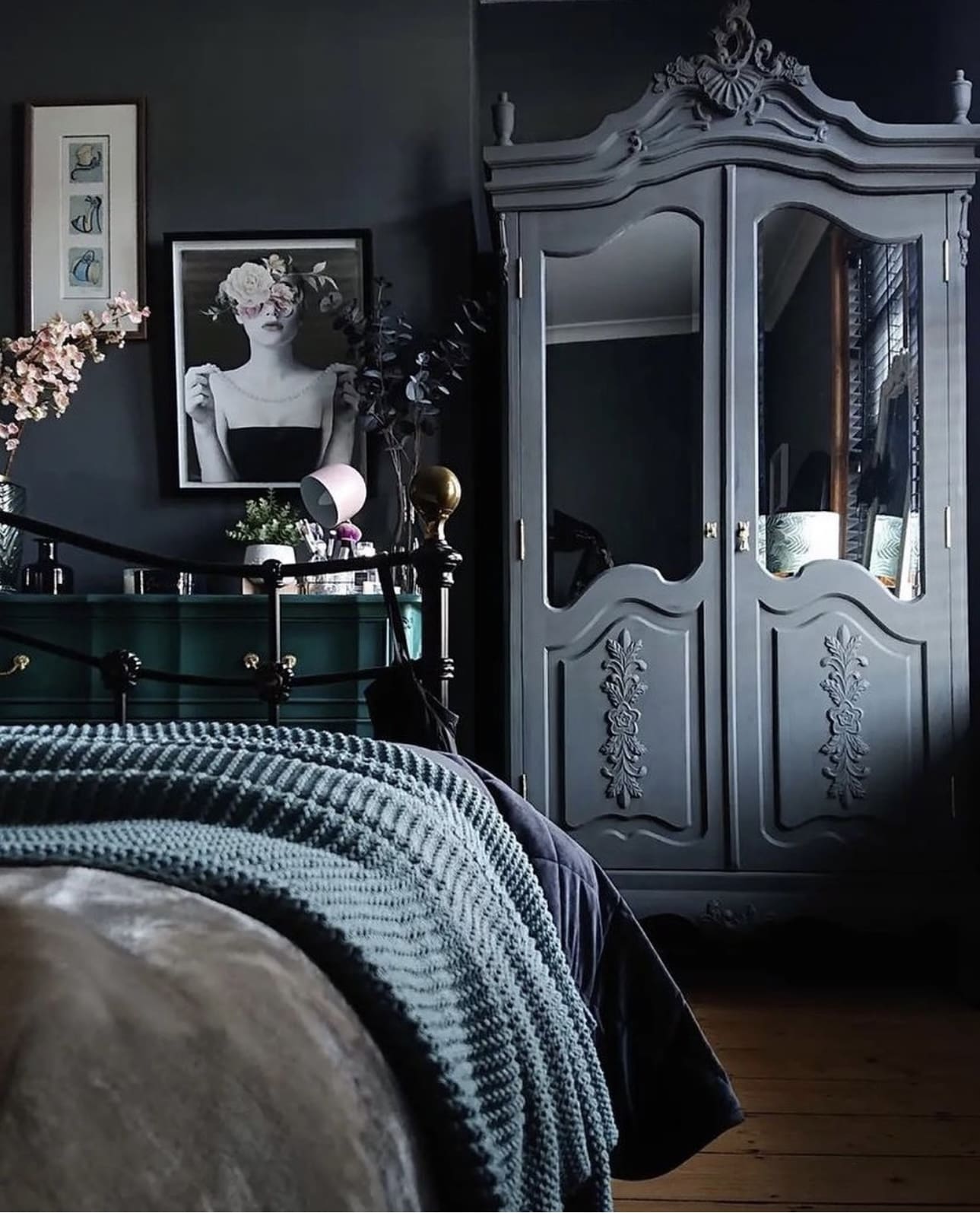 29 Dark and Moody Bedroom Ideas for a Relaxing Ambiance 88 29 Dark and Moody Bedroom Ideas for a Relaxing Ambiance IMG 8181 moody bedroom ideas