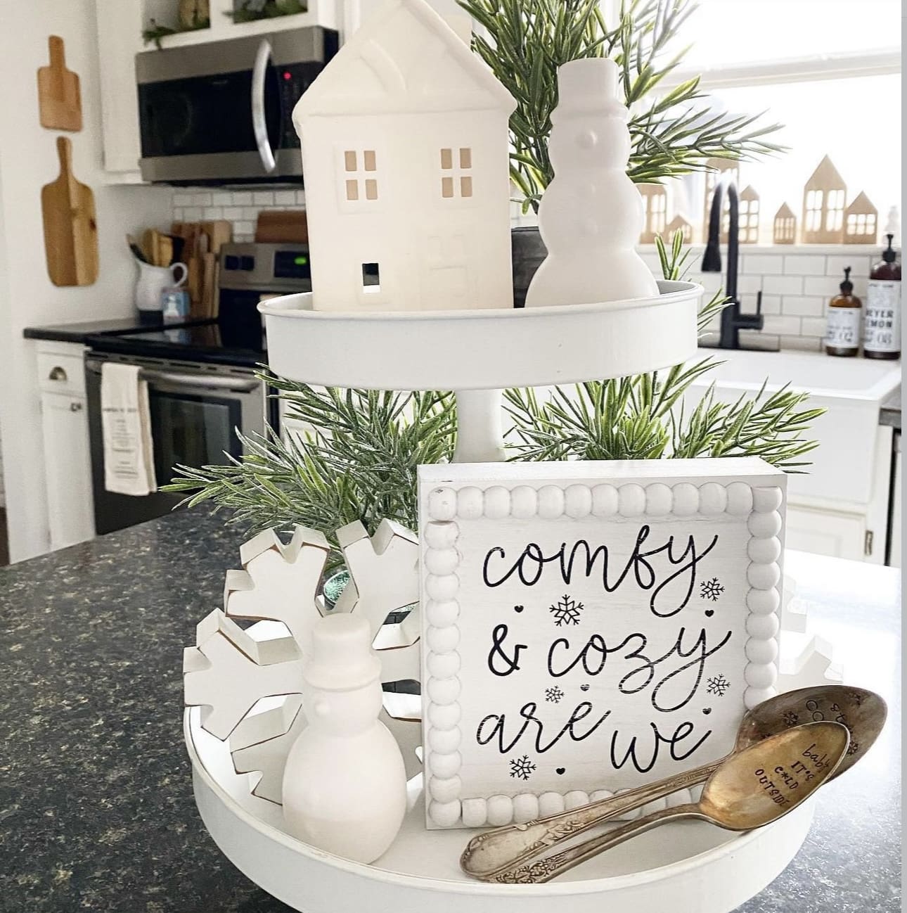 29 Winter Decor Ideas for a Warm and Inviting Home 98 29 Winter Decor Ideas for a Warm and Inviting Home IMG 8855 Winter Decor Ideas