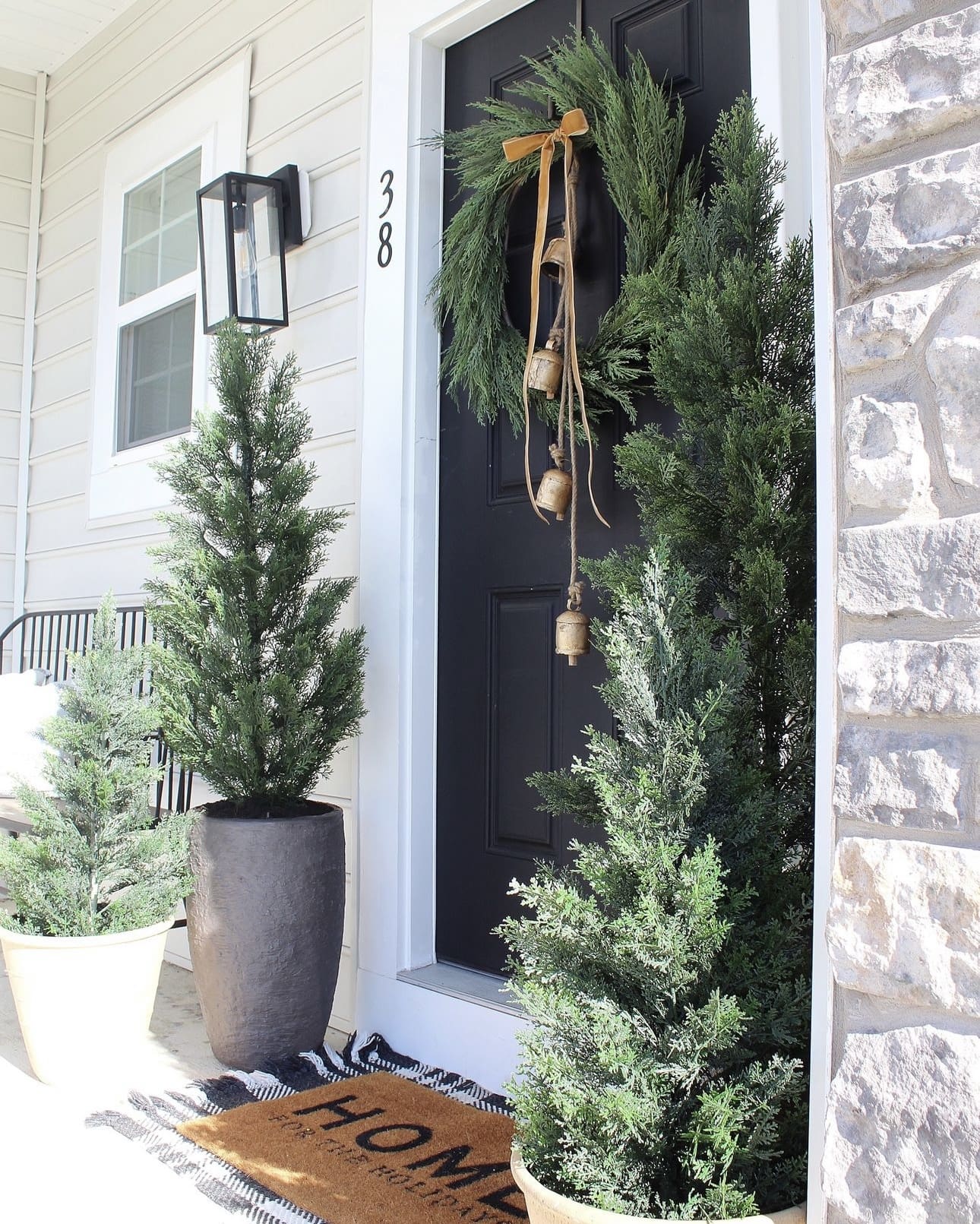 29 Winter Decor Ideas for a Warm and Inviting Home 122 29 Winter Decor Ideas for a Warm and Inviting Home IMG 8866 Winter Decor Ideas