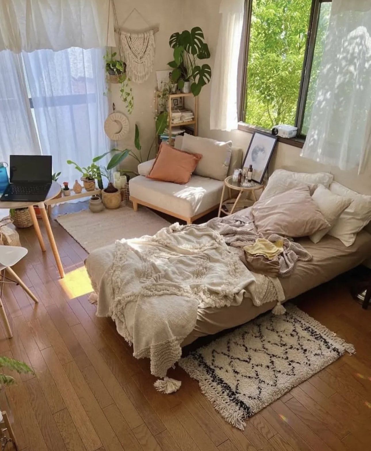 27 Small Apartment Living Room Decor Ideas 58 27 Small Apartment Living Room Decor Ideas Cozy Living Room Decor Ideas