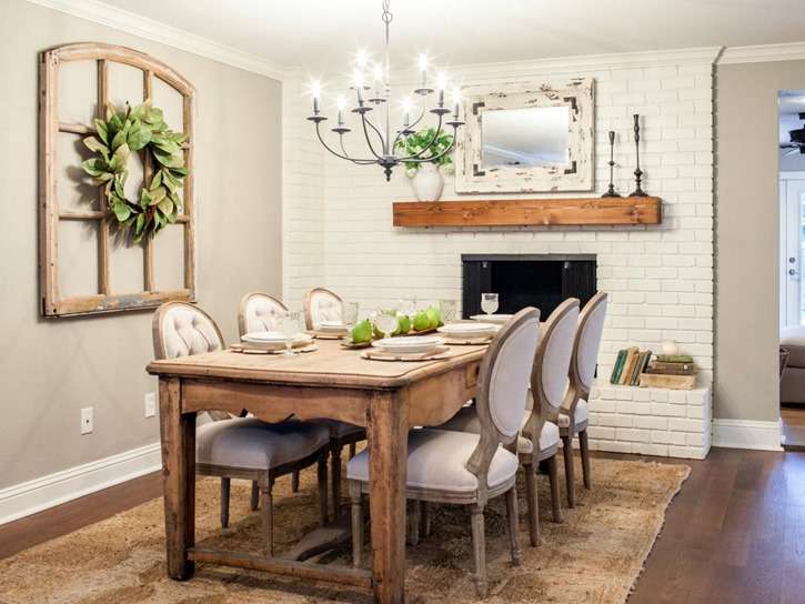 17 Dining Room Wall Decor Ideas that Will Blow Your Mind! 9 17 Dining Room Wall Decor Ideas that Will Blow Your Mind! Joanna uses an old window to decorate a Fixer Upper home dining room wall decor ideas