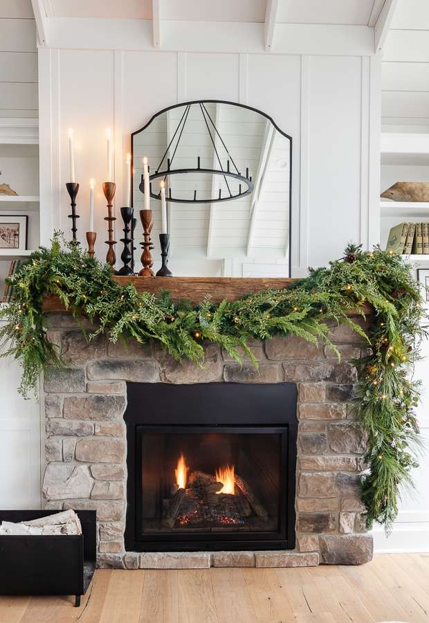 40+ Elegant Christmas Mantel Decor Ideas 5 40+ Elegant Christmas Mantel Decor Ideas nijnij Christmas Mantel Decor