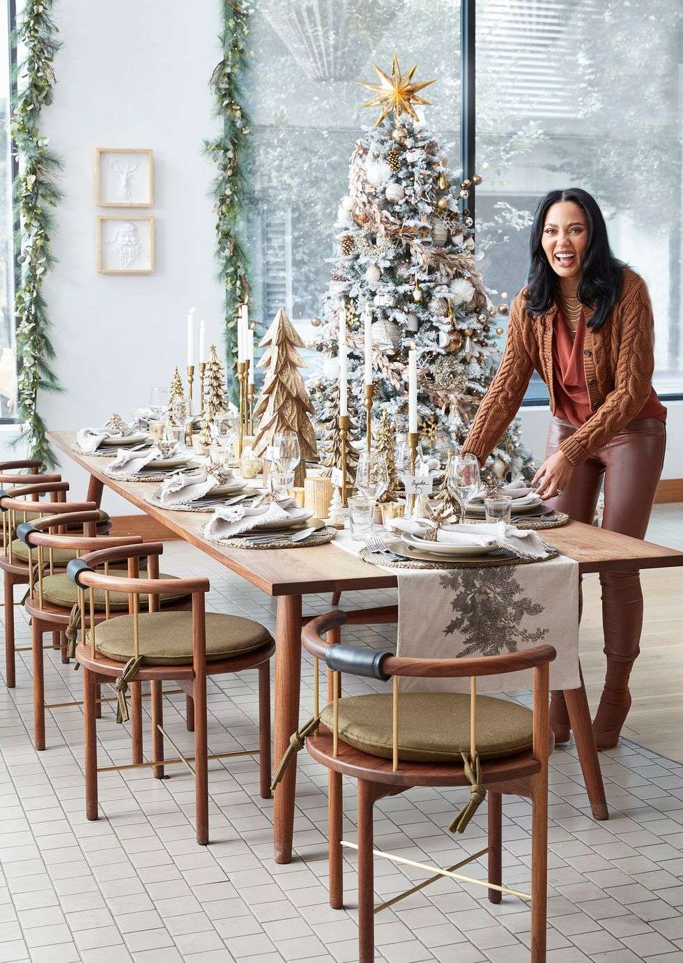 50+ Elegant Christmas Table Decor Ideas to Inspire You 113 50+ Elegant Christmas Table Decor Ideas to Inspire You pottery barn ayeshasweetjuly 5 1670560860 Christmas Table Decor