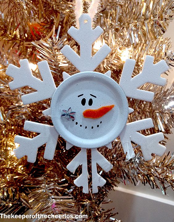 32 Best Winter Craft Ideas for Adults to Try This Season 77 32 Best Winter Craft Ideas for Adults to Try This Season sm Snowflake ornaments 9 1 Winter Craft Ideas for Adults