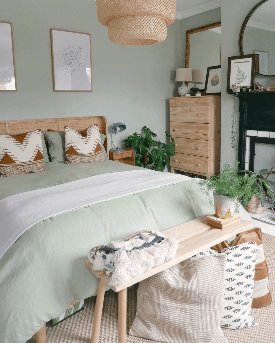 45 Elegant Sage Green Bedroom Ideas for a Soothing Ambiance 132 45 Elegant Sage Green Bedroom Ideas for a Soothing Ambiance Screenshot 2023 04 16 at 21.46.07 Sage Green Bedroom Ideas